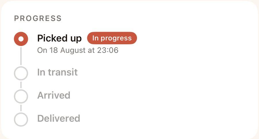 A parcel's progress in the Expedys app: picked up, in transit, arrived, delivered.